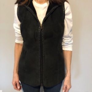 Artico Platinum shearling black hooded vest